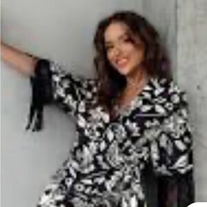 Zara Fringe Floral Wrap Top Kimono